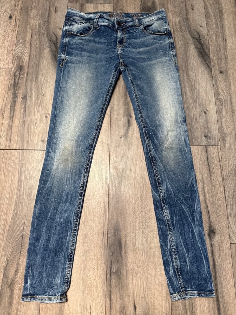 Buckle Black Skinny Fit no.53 Jeans 30x32 Womens Denim Distressed Style